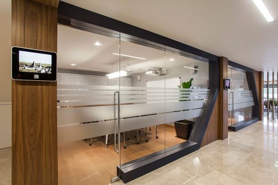 Bahan Pintu Kantor
