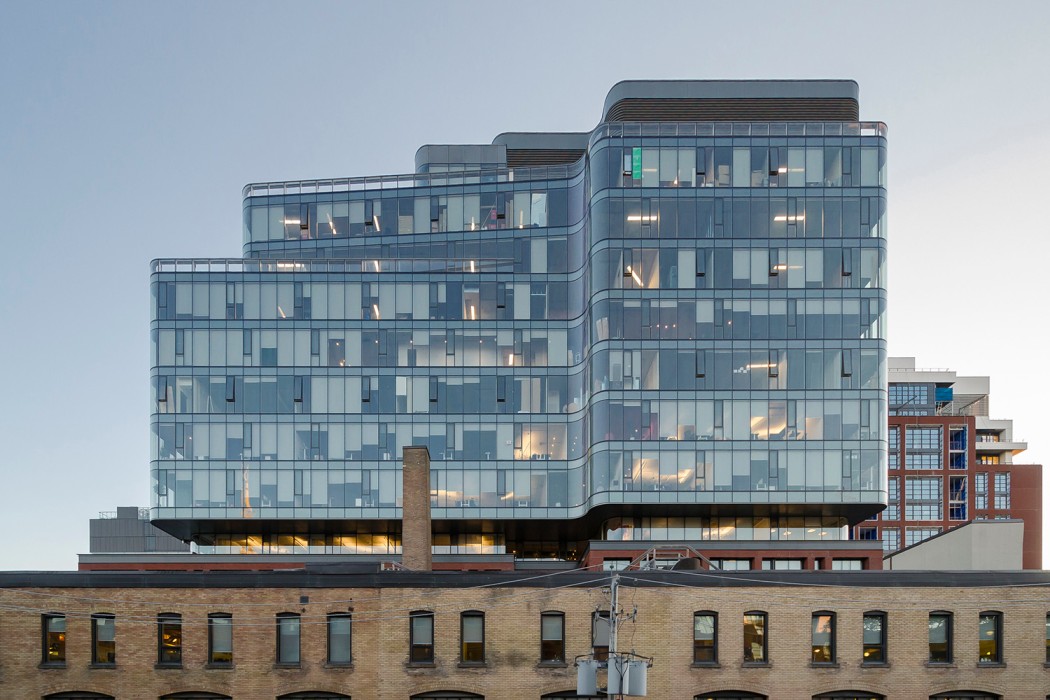 Desain dan Fungsi Eksterior Kantor